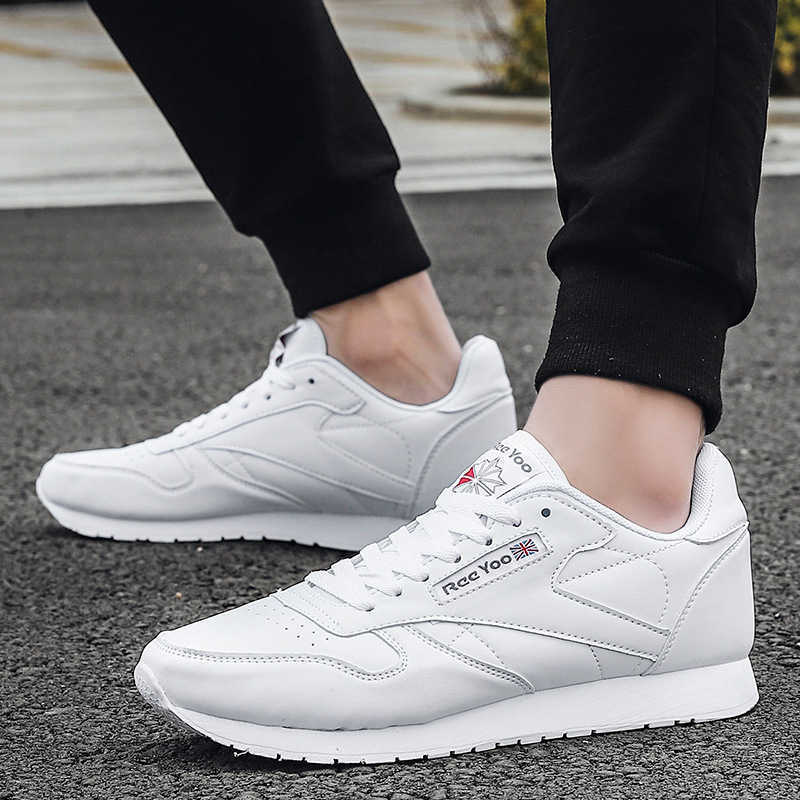 Легкая парная обувь. Повседнев – обзор и цена Sneaker Career